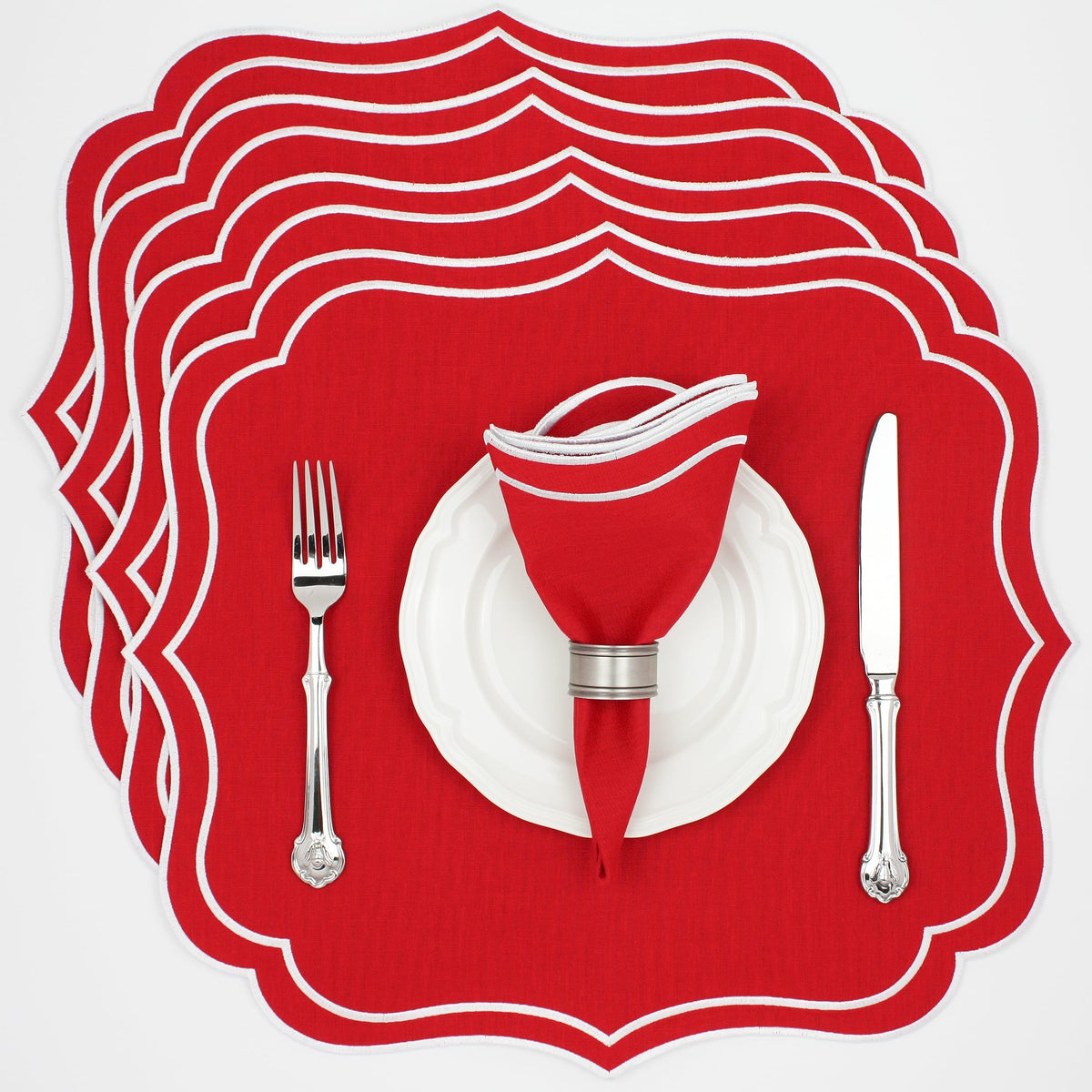 Bryonia placemats bordado con borde festoneado, elegante para la mesa.