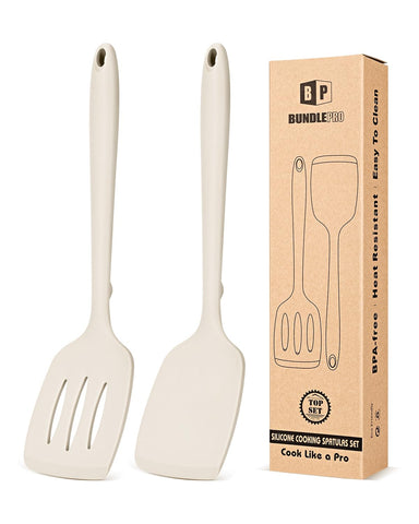 Bundlepro espátulas de silicona en kaki, paquete de dos, ideales para voltear sin rayar.