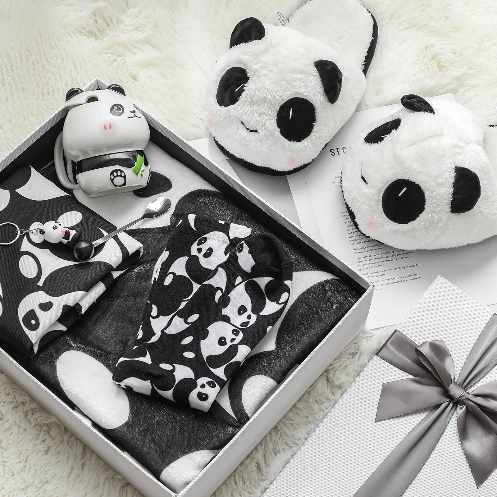 Llavero panda Buryeah de resina, decorativo y duradero.