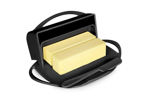 Butterie, fuente para mantequilla con tapa abatible lista para untar.