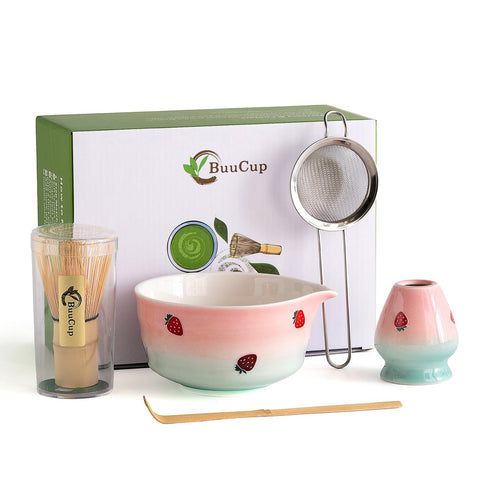 Batidor de matcha Buucup de bambú, ideal para espumar suave y uniforme.