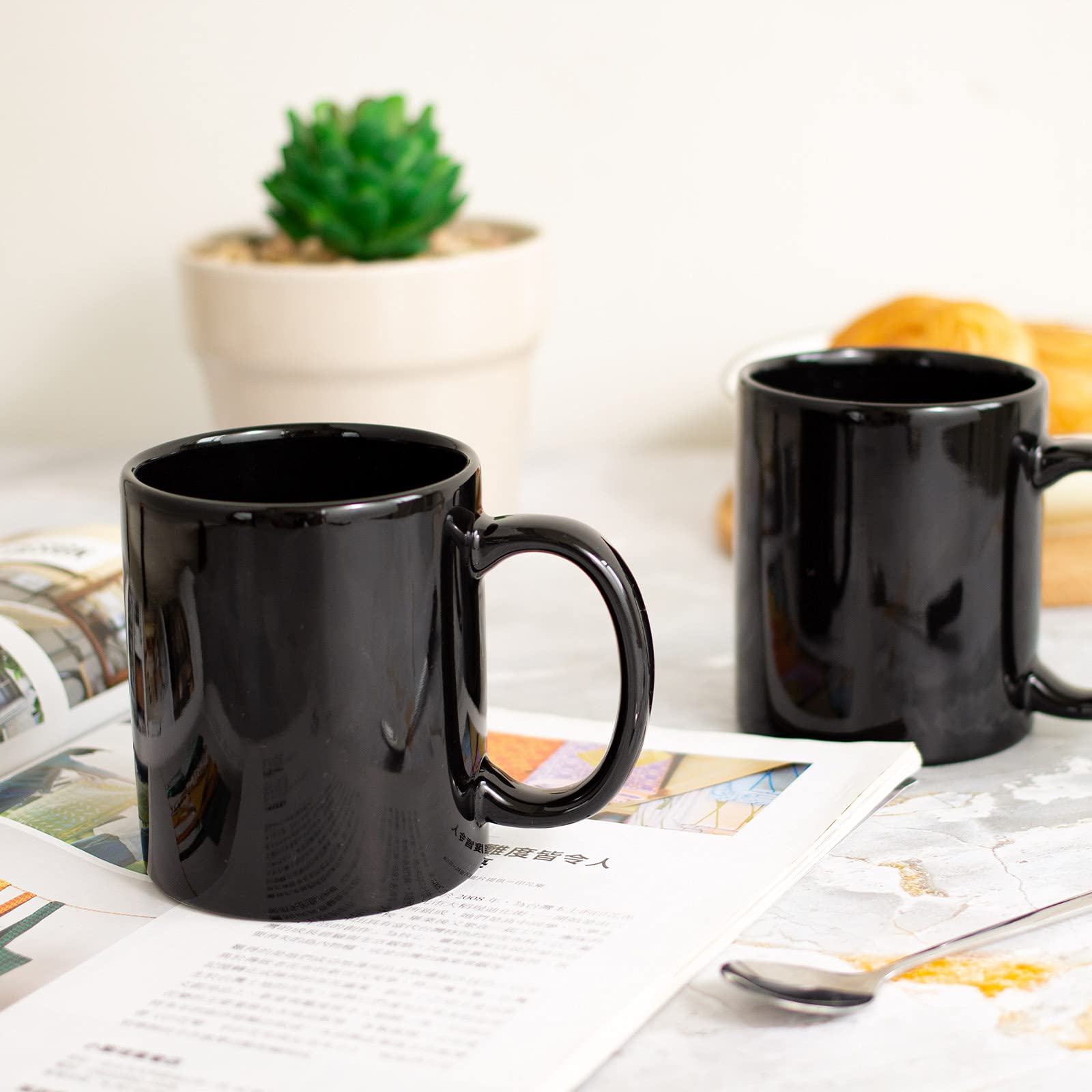 BYCNZB tazas cerámica negro, mangos ergonómicos para mayor comodidad.