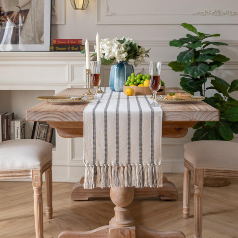 Caflife Boho Table Runner de 90 pulgadas cubre mesas grandes con estilo neutral.
