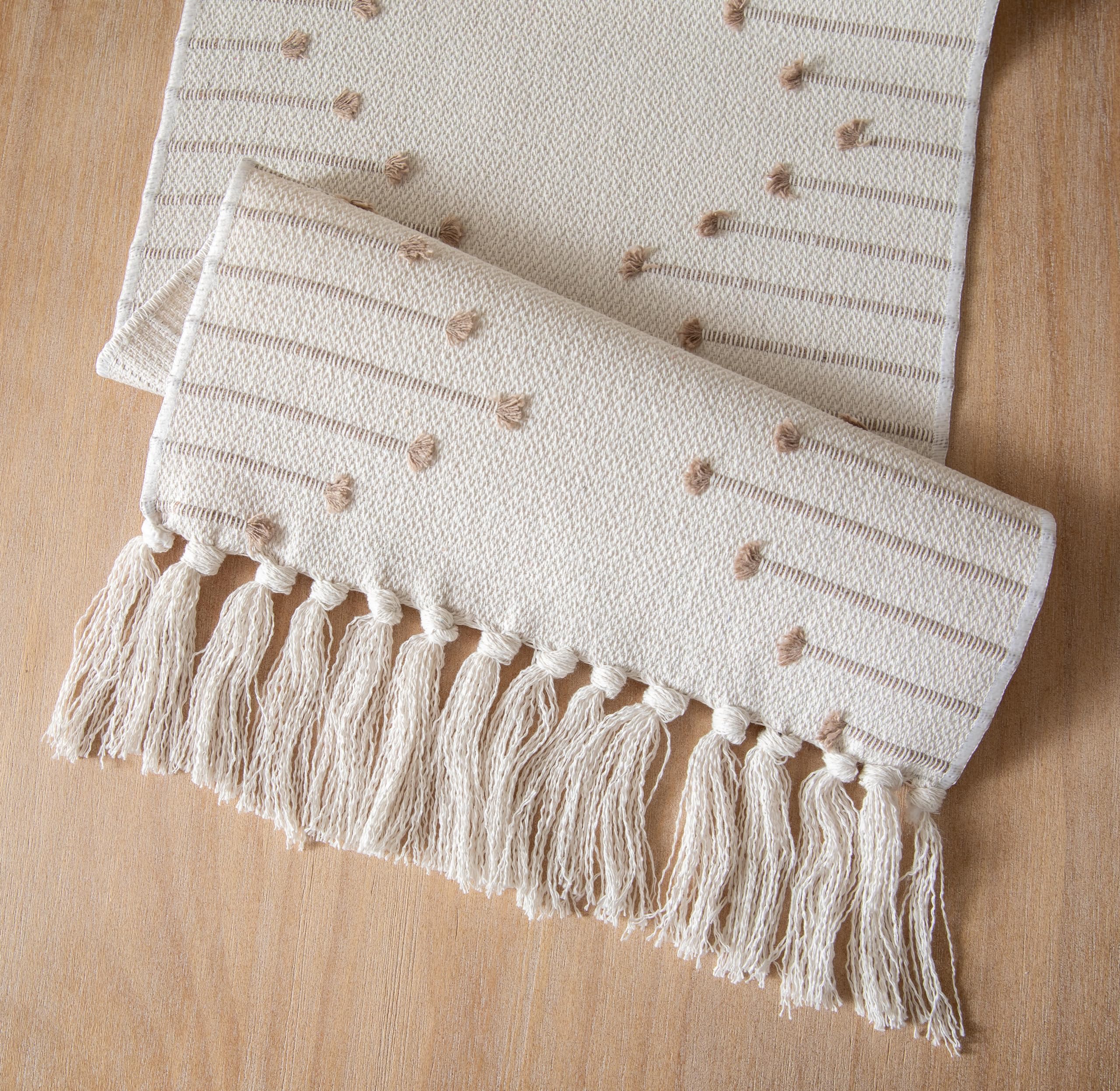 Camino de mesa Caflife en tonos marrón topo y beige para decoración