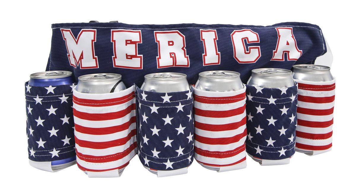 Calhoun porta cervezas en cinturón Merica, listo para picnic al aire libre.