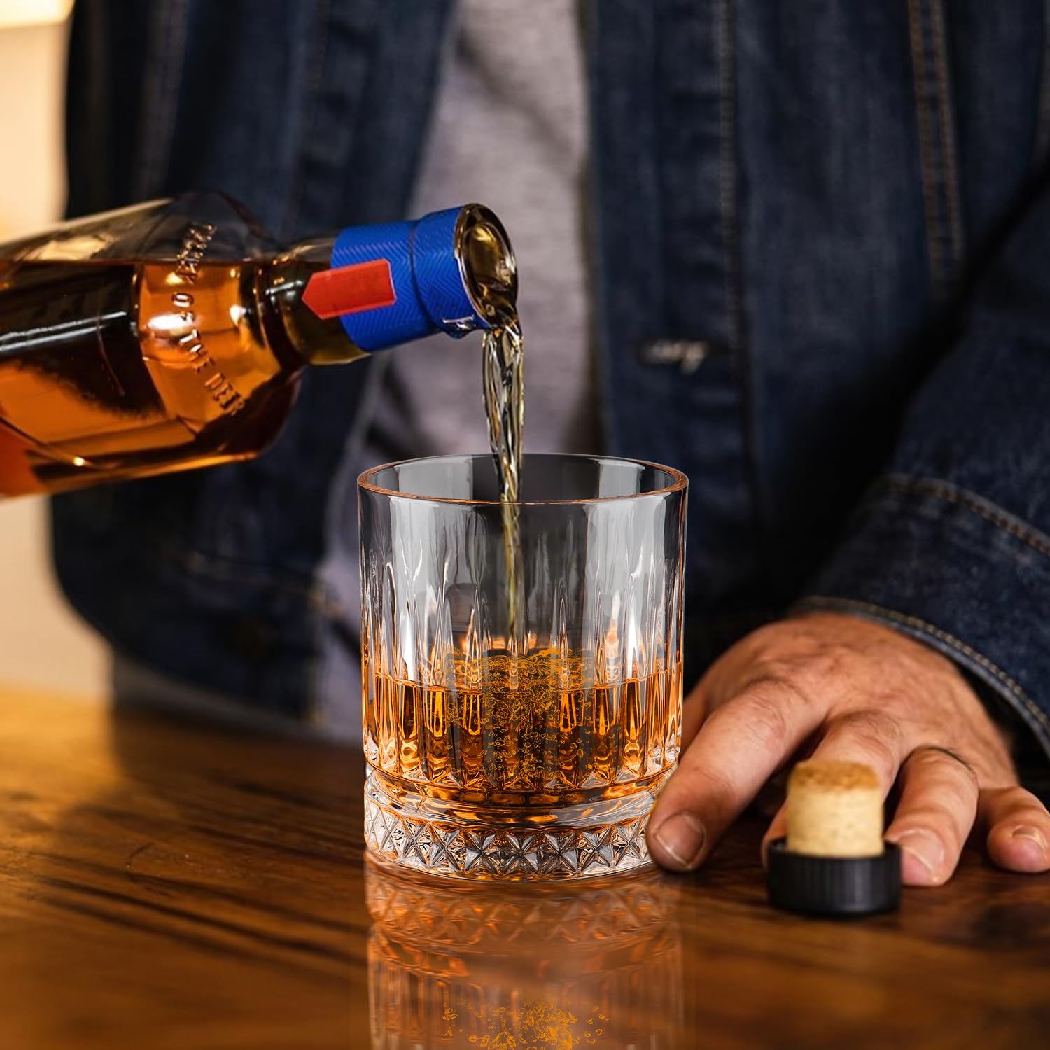 Vaso Cambareign whisky cristal sin plomo con base gruesa, agarre seguro.