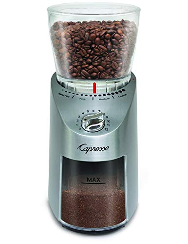 Capresso Infinity Plus muestra el motor de reducción de velocidad para preservar aroma.