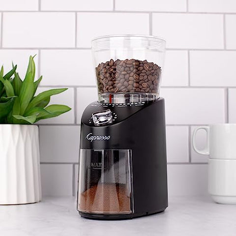 Capresso Infinity Plus, recipiente-molidos-4oz, almacenamiento cómodo de la molienda.
