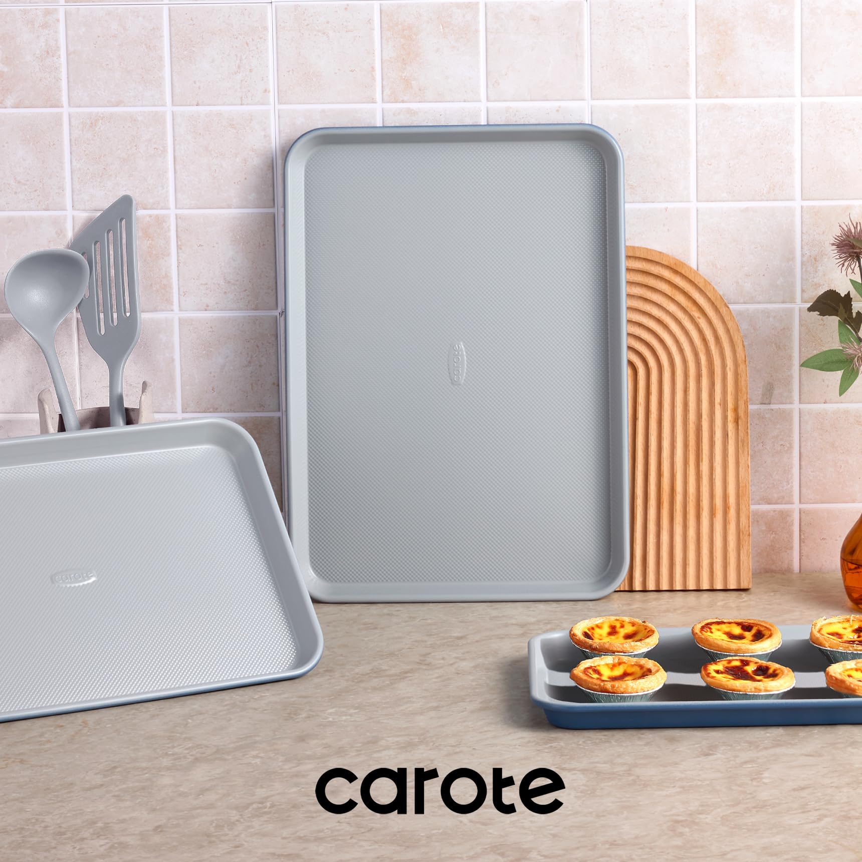 Almacenamiento compacto con bandejas apilables CAROTE