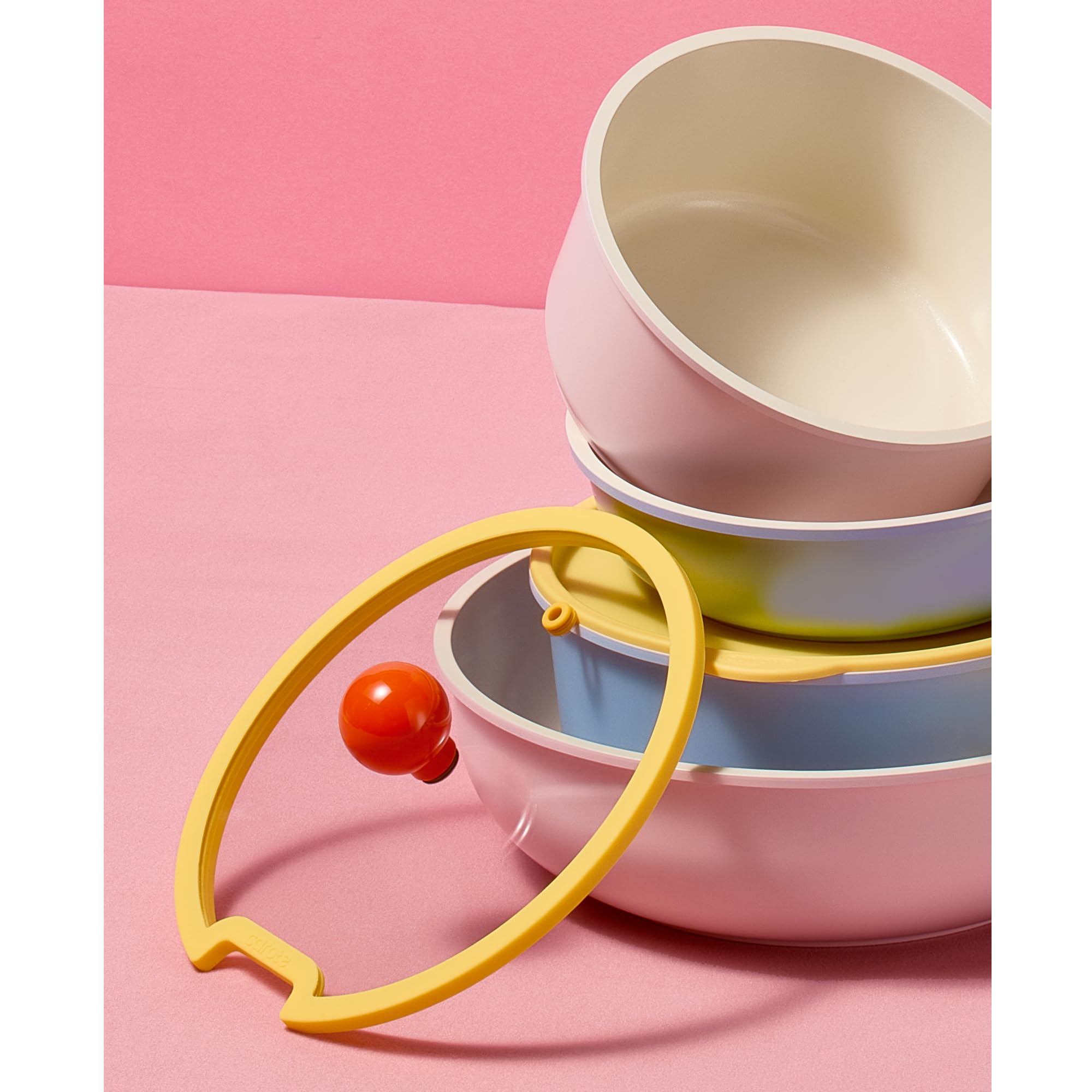 CAROTE-mango-desmontable facilita pasar de estufa a horno.