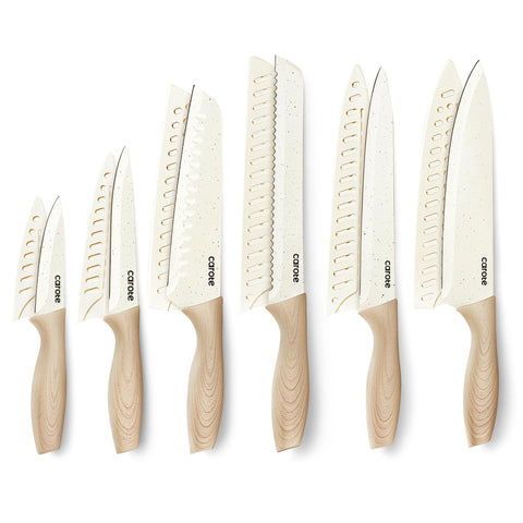 Conjunto CAROTE 12 cuchillos con guardas para almacenamiento seguro en la cocina.