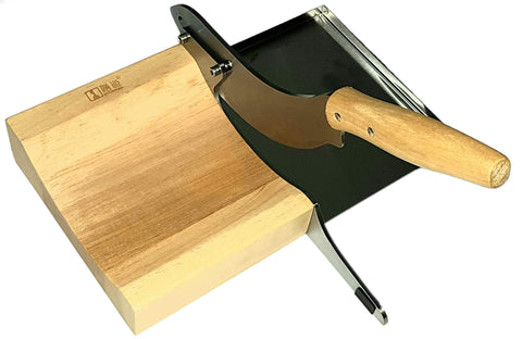 Cawoods base madera antideslizante aporta estabilidad durante el corte.
