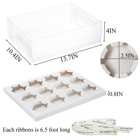 Cedilis cajas transparentes con inserciones, manteniendo las magdalenas en su lugar.