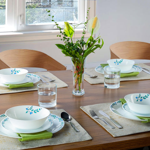 Cello Regal: platos pequeños para entrantes, listos para servir con estilo.