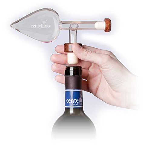 Primer plano de Centellino Areadivino con lavado rápido en agua tibia.