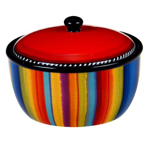 Olla Sierra de Certified International con tapa, ideal para mantener calientes los platos.