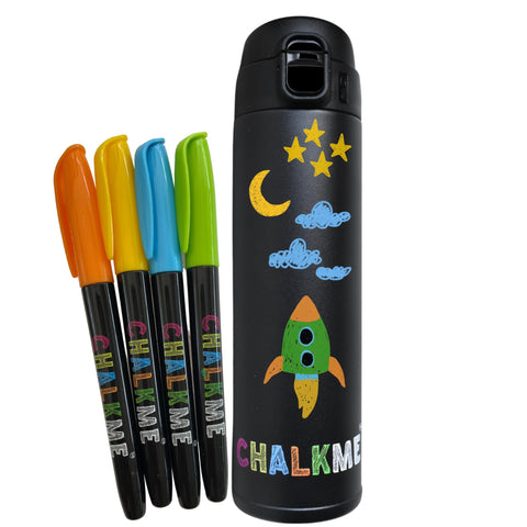 La CHALKME botella con pared doble mantiene bebidas frías por más horas.