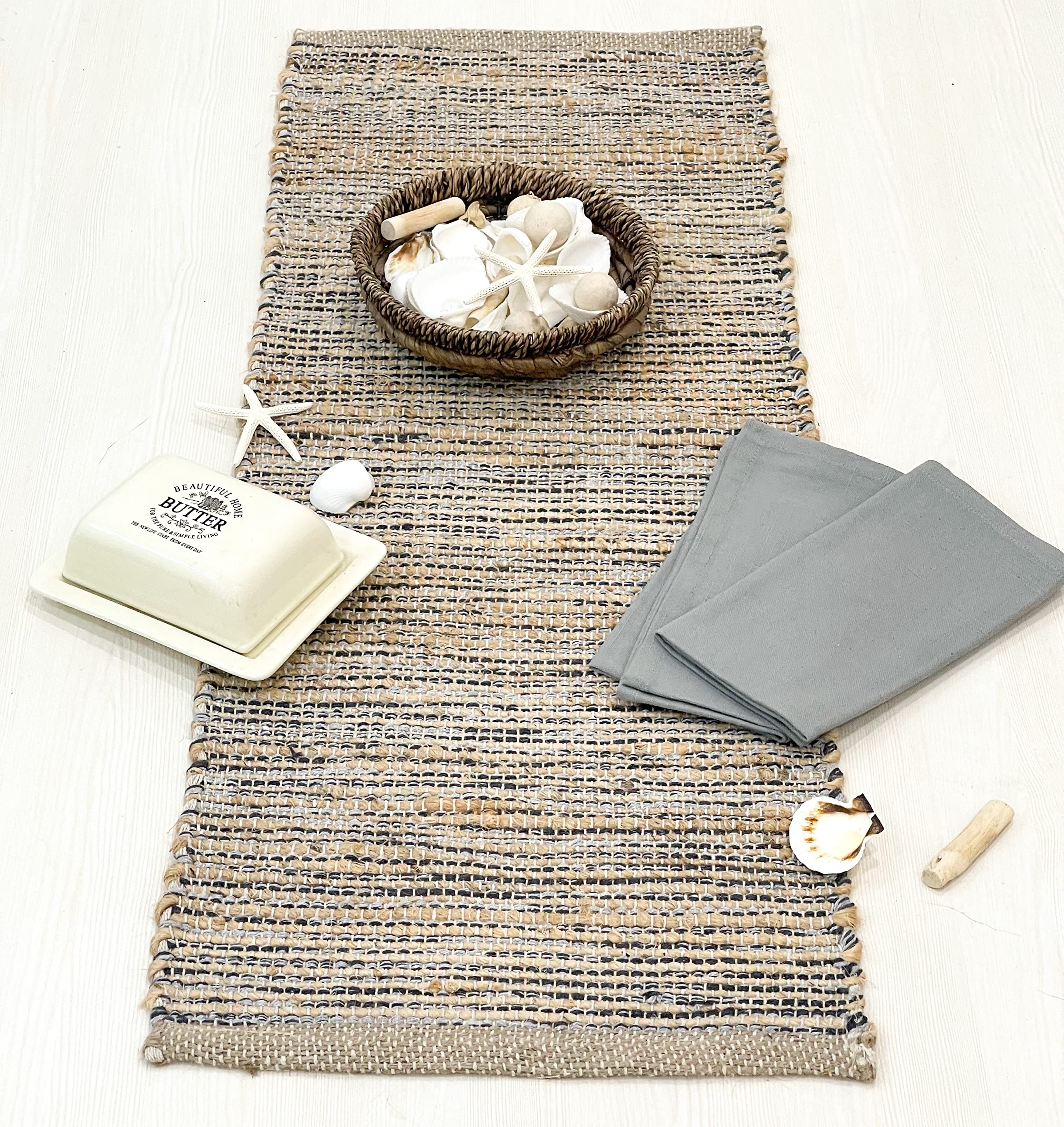 Uso diario del corredor de mesa para almuerzos y cenas con Chardin home