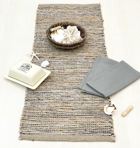 Uso diario del corredor de mesa para almuerzos y cenas con Chardin home