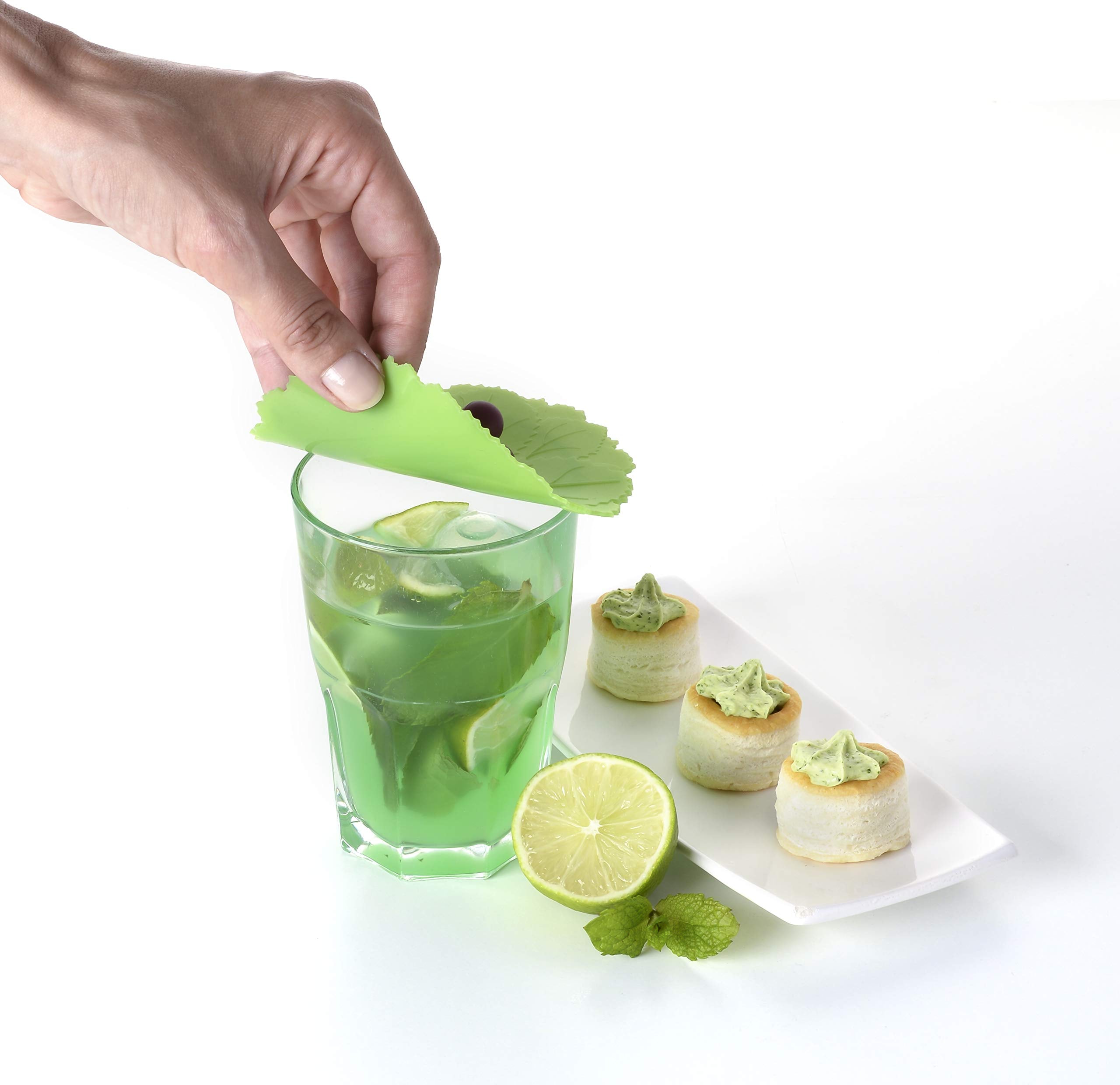 Conjunto de tapas de uva se ajusta a la mayoría de vasos.