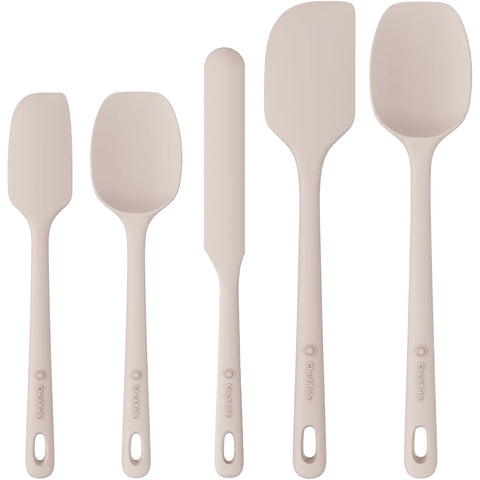 Colección ChefAide: espátulas de silicona, 5 piezas, ideales para cocinar sin rayar sartenes antiadherentes.