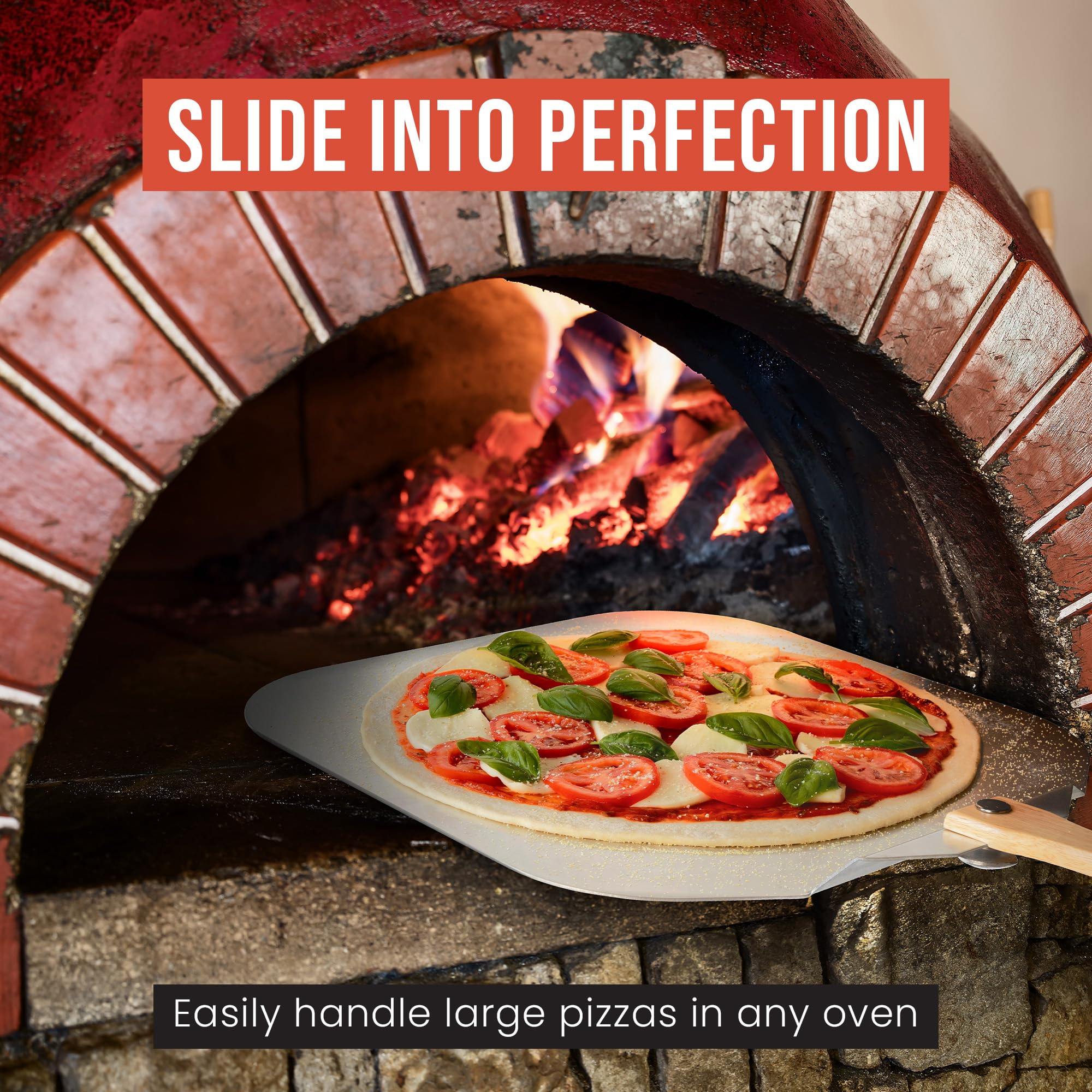 Pala aluminio Chef Pomodoro facilita traslado de pizzas delicadas.