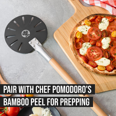 Pala Chef Pomodoro con perforación para evitar que se pegue con maíz