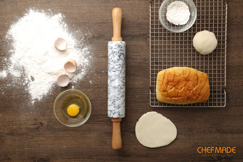 Rodillo CHEFMADE de mármol 18 pulgadas con diseño clásico para amasar.