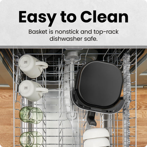 Chefman freidora junto a objetos para comparar tamaño y capacidad 4 QT