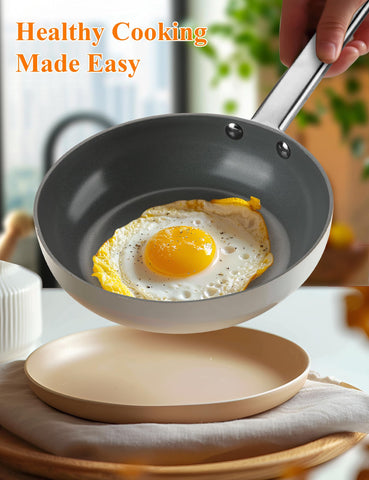 Mango ergonómico y resistente al calor de ChefRobot para un manejo cómodo.