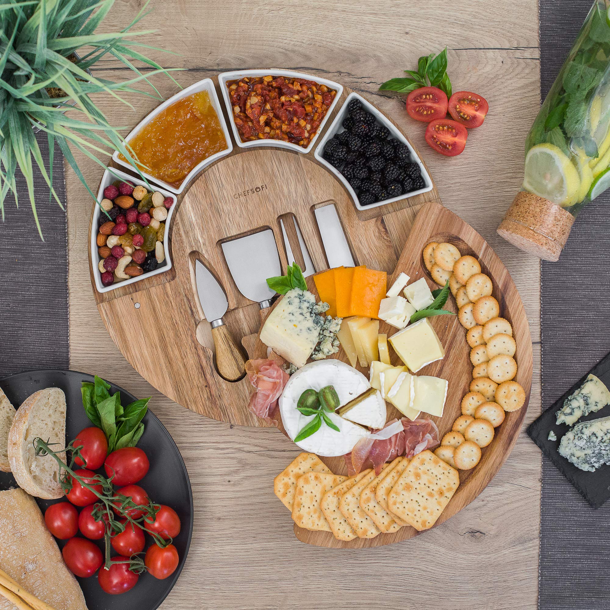 ChefSofi superficie amplia para galletas saladas y utensilios sin desorden.