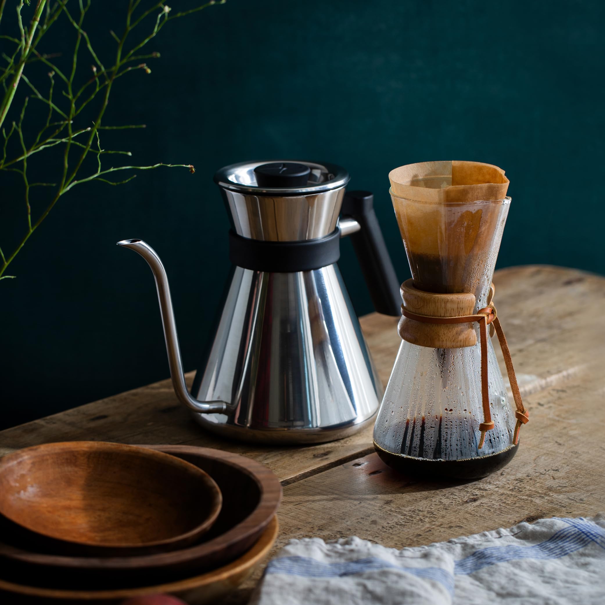 Chemex Chettle, control de flujo suave para café uniforme.