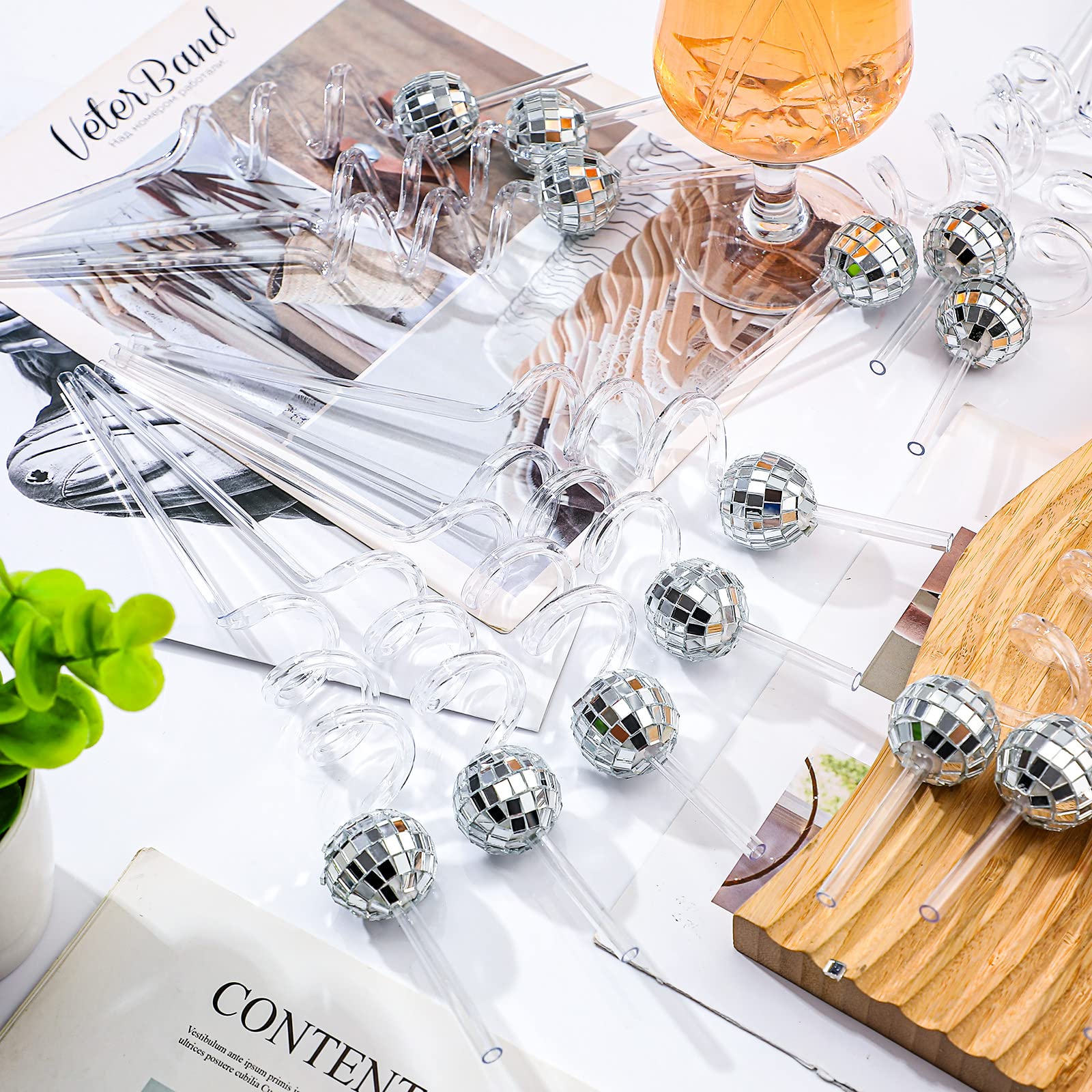 Pajita transparente CHENGU con bola disco para bebidas elegantes.