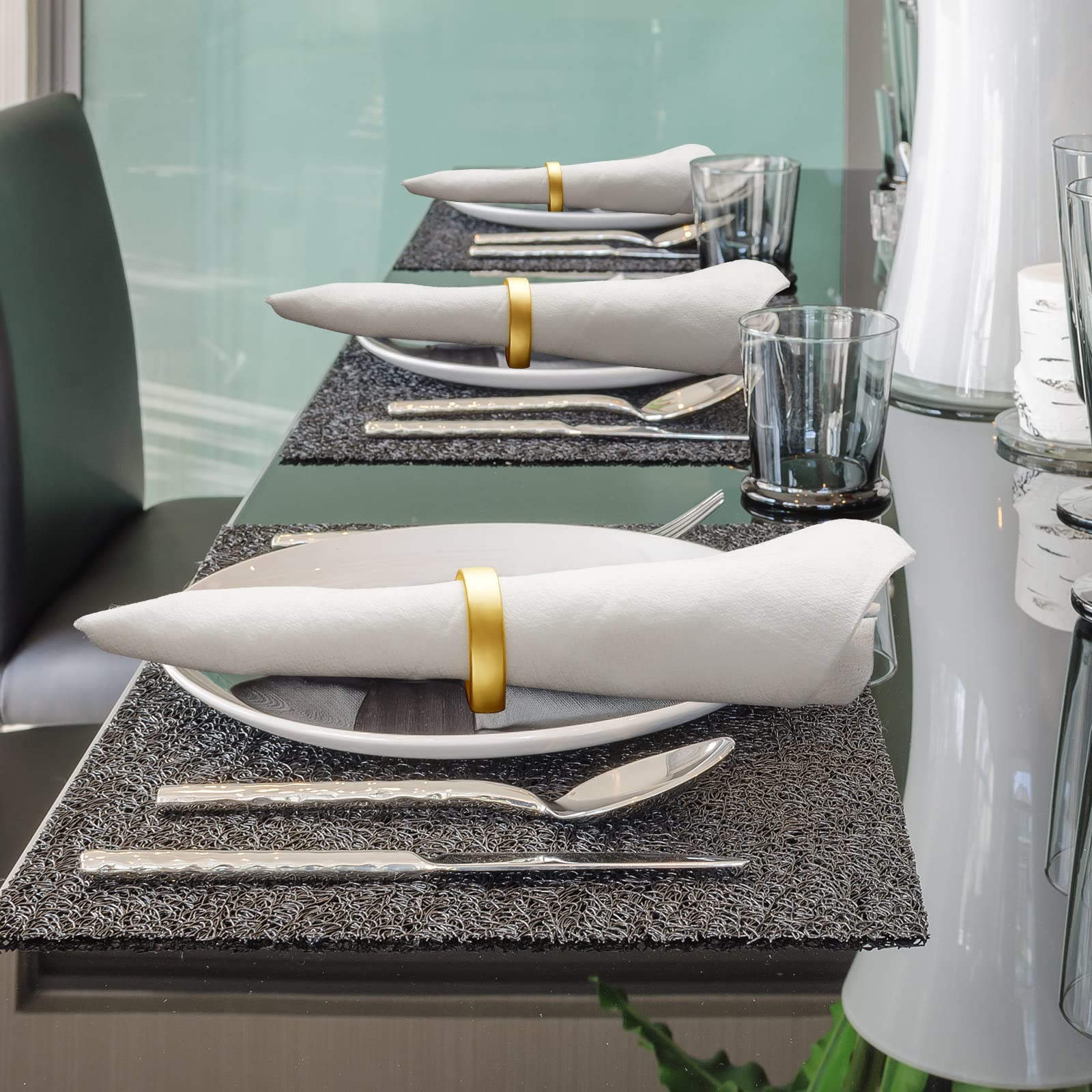 CHENGU servilletero semicircular oro mate en mesa para eventos