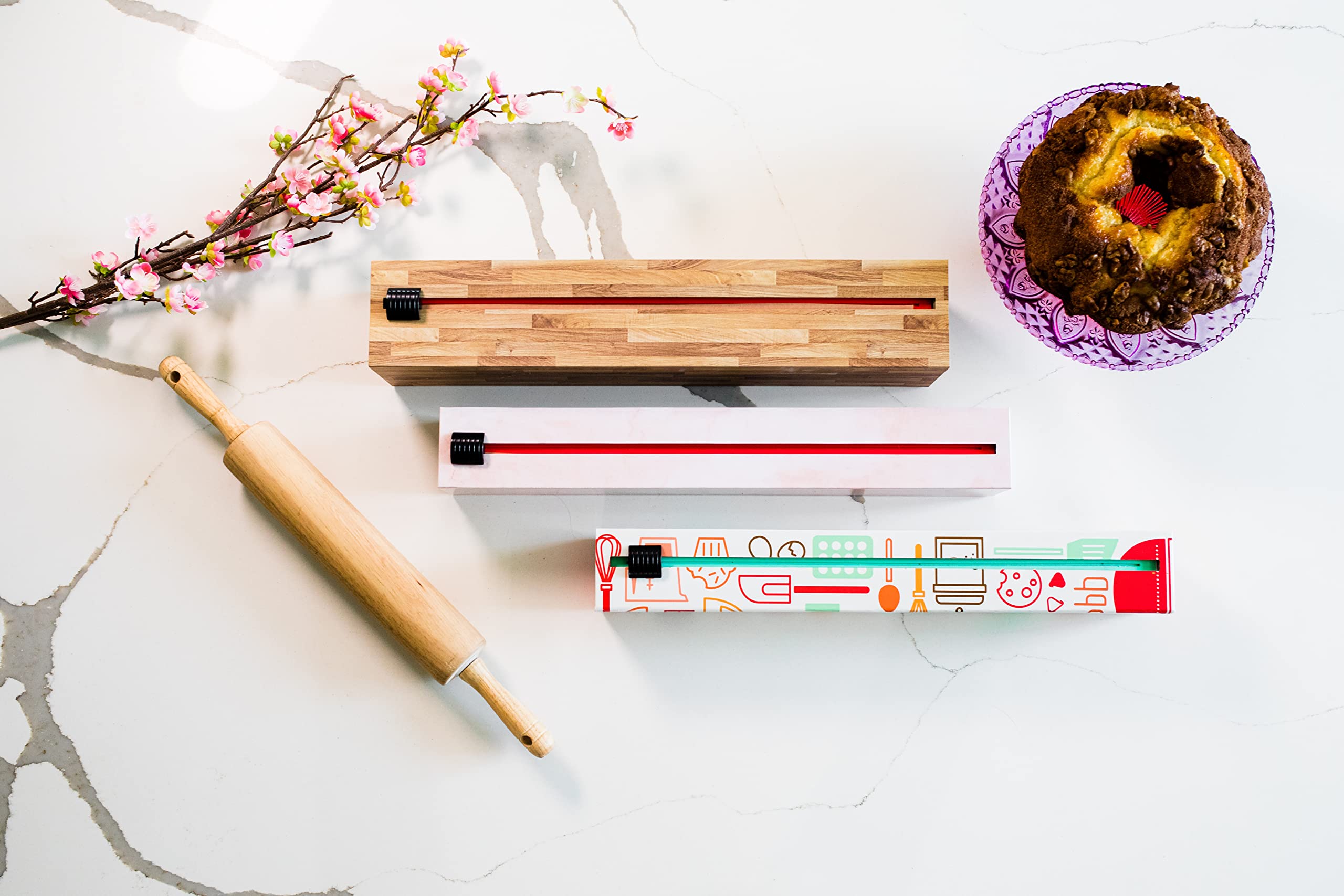 ChicWrap dispensador práctico para hornear y cocinar con papel pergamino sin blanquear.