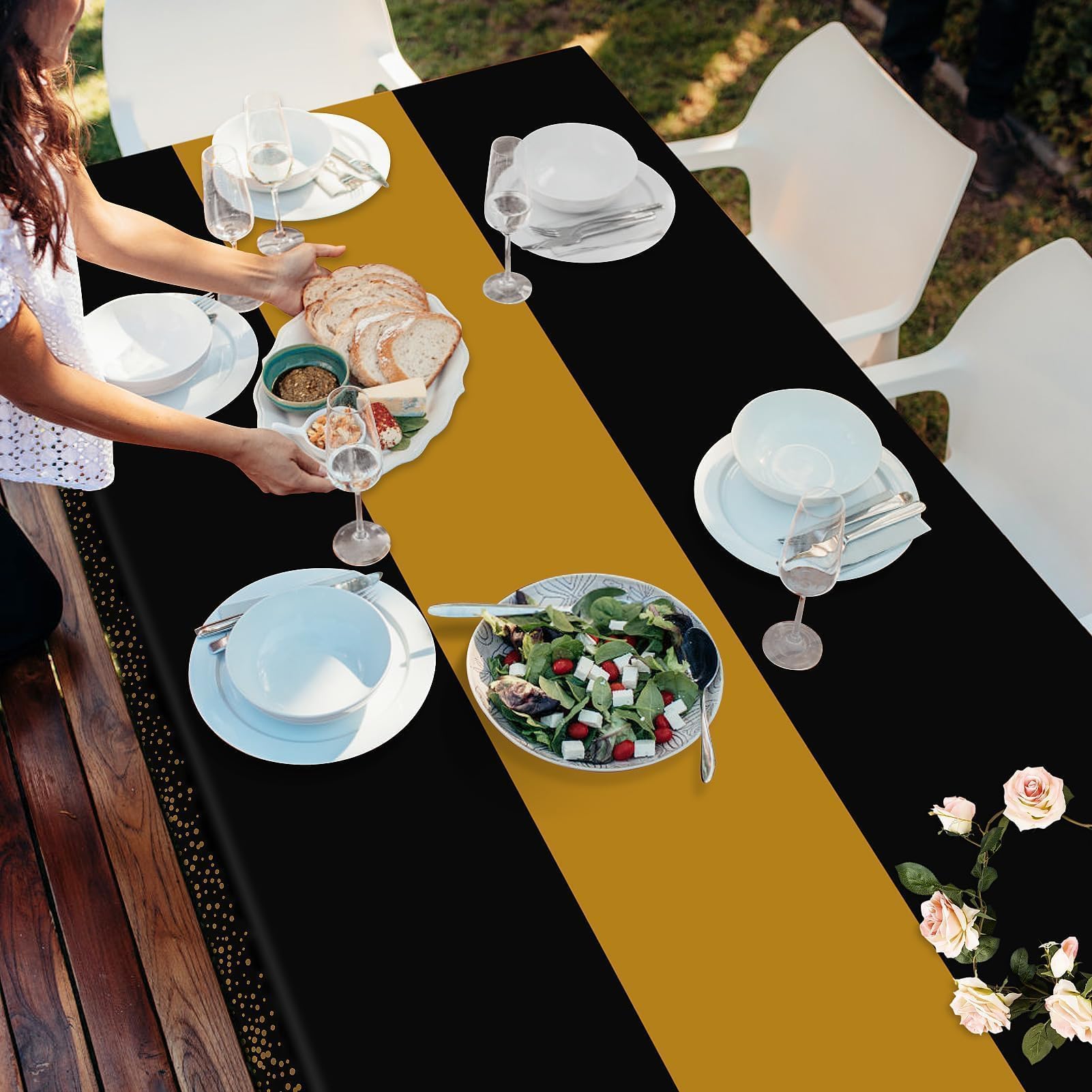 Mantel para bodas y cumpleaños con acabado negro dorado.