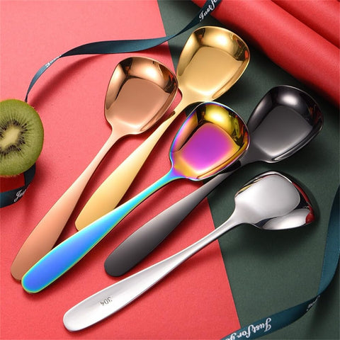 Conjunto de 4 cucharas chislim de alto peso para comer postres y bebidas.