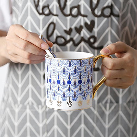 CHOOLD detalle azul floral en porcelana, tacto fino y diseño distintivo