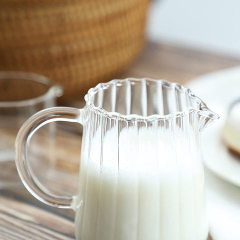 CHOOLD lecherita de cristal con mango cómodo para verter con precisión.