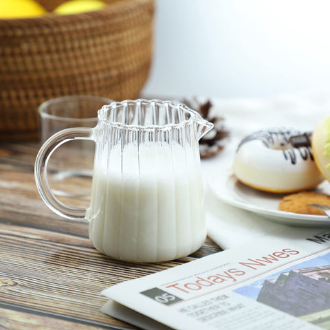 CHOOLD lecherita de cristal con pico sin goteo para café y leche.