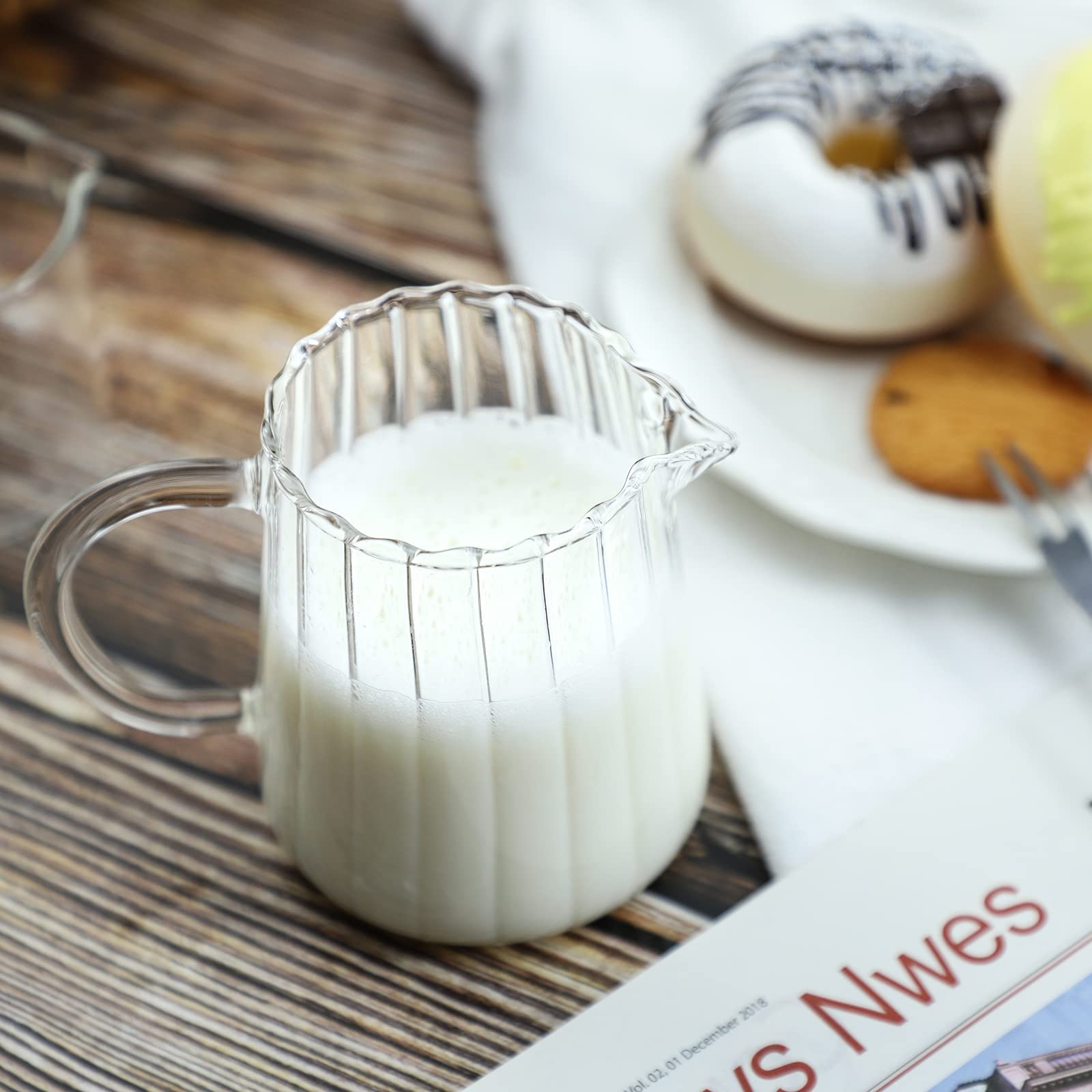 CHOOLD lecherita de cristal ideal para leche y crema.