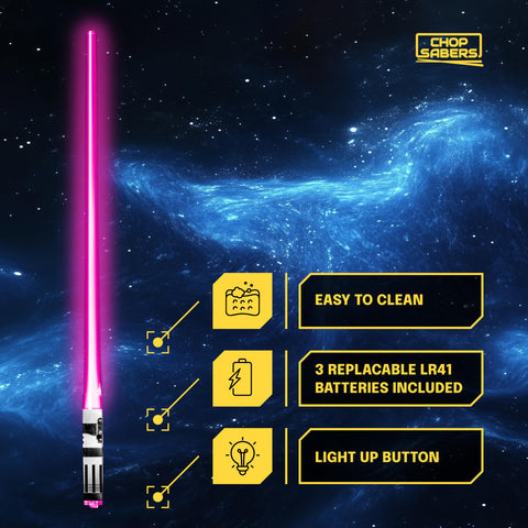 ChopSabers usuario sosteniendo palillos iluminados rosa para juego entre amigos