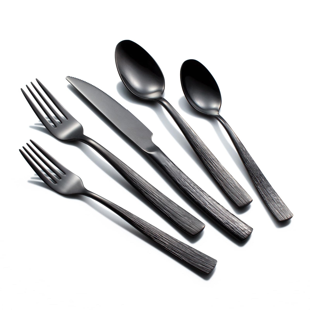 CITESANA juego de cubiertos negro para ocho con acabado espejo para mesa elegante