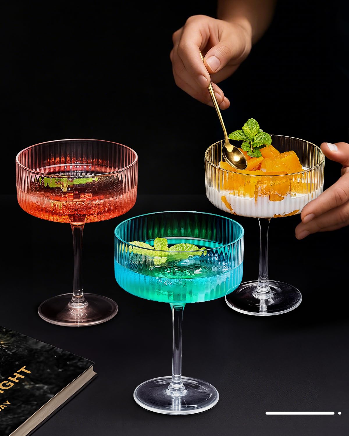 CL FUN copa coupe aperol spritz, color y burbujeo visual.