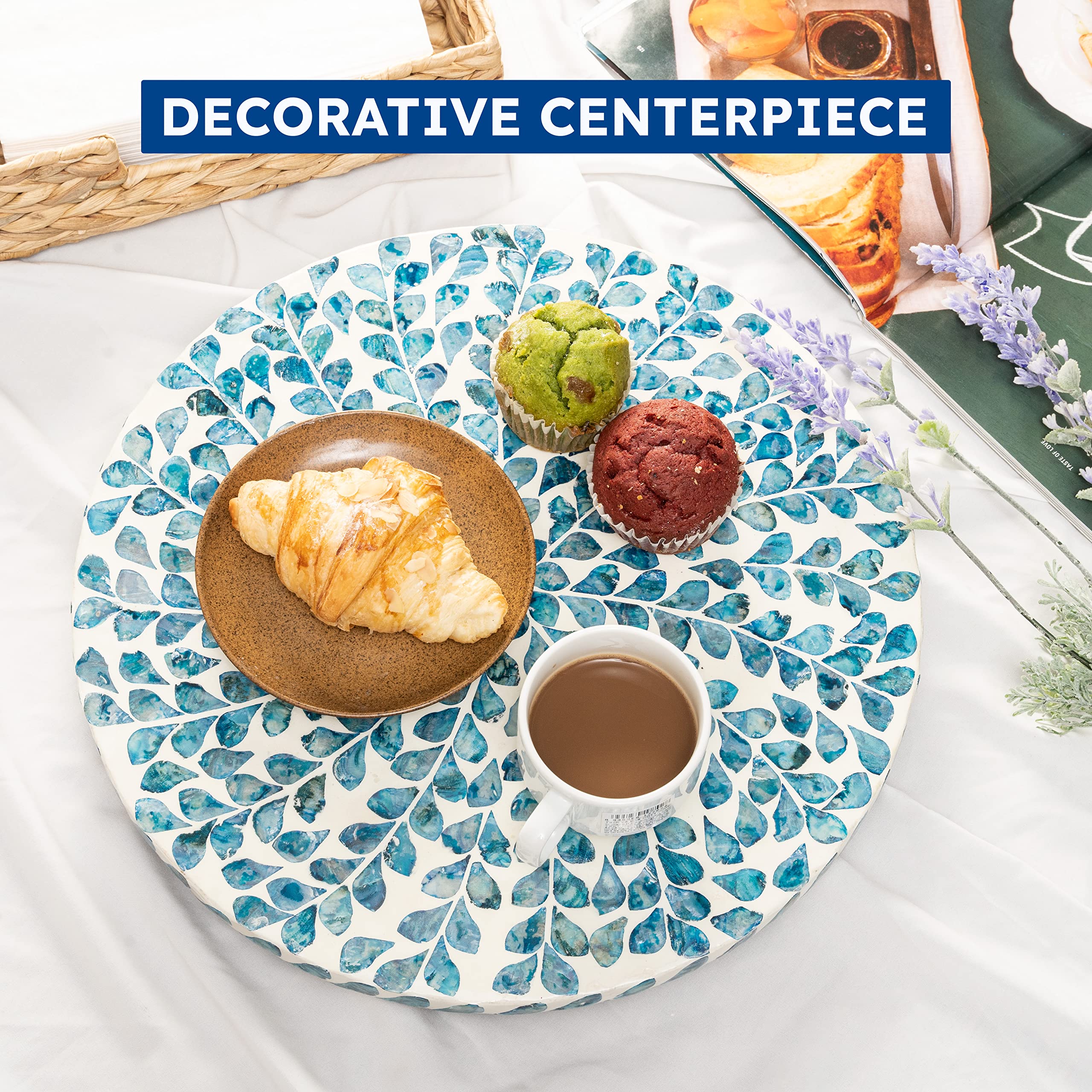 CLAYNIX giratorio presenta patrón floral azul para decoración sofisticada.
