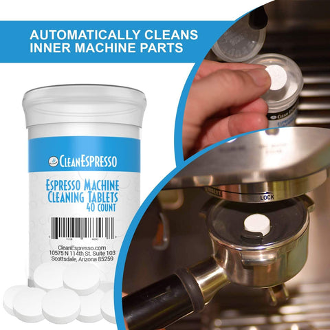 Tableta CleanEspresso de 2 g disolviéndose en agua para limpieza.