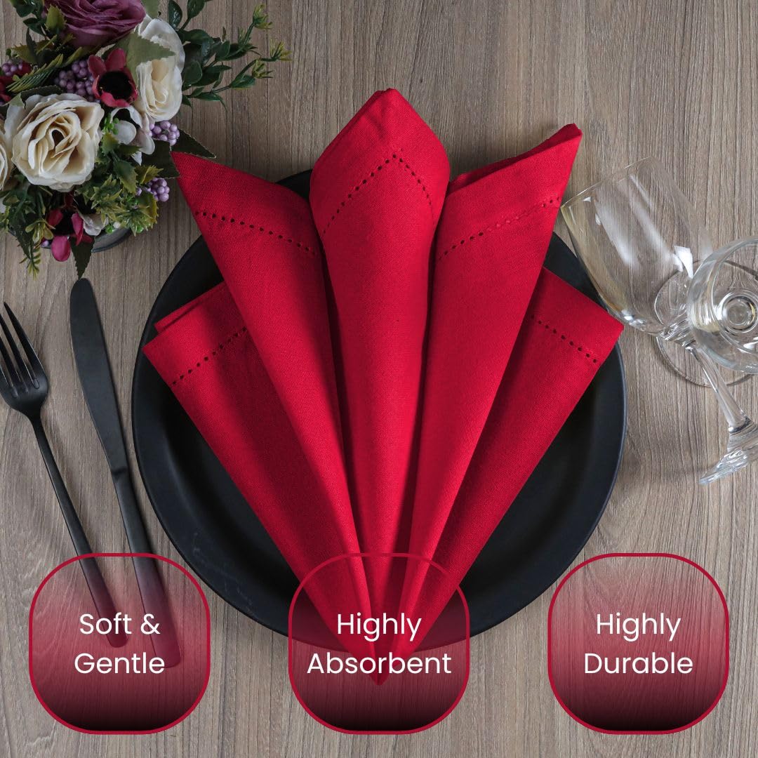 Servilletas CLOUDLOOM absorbentes con secado rápido en mesa roja