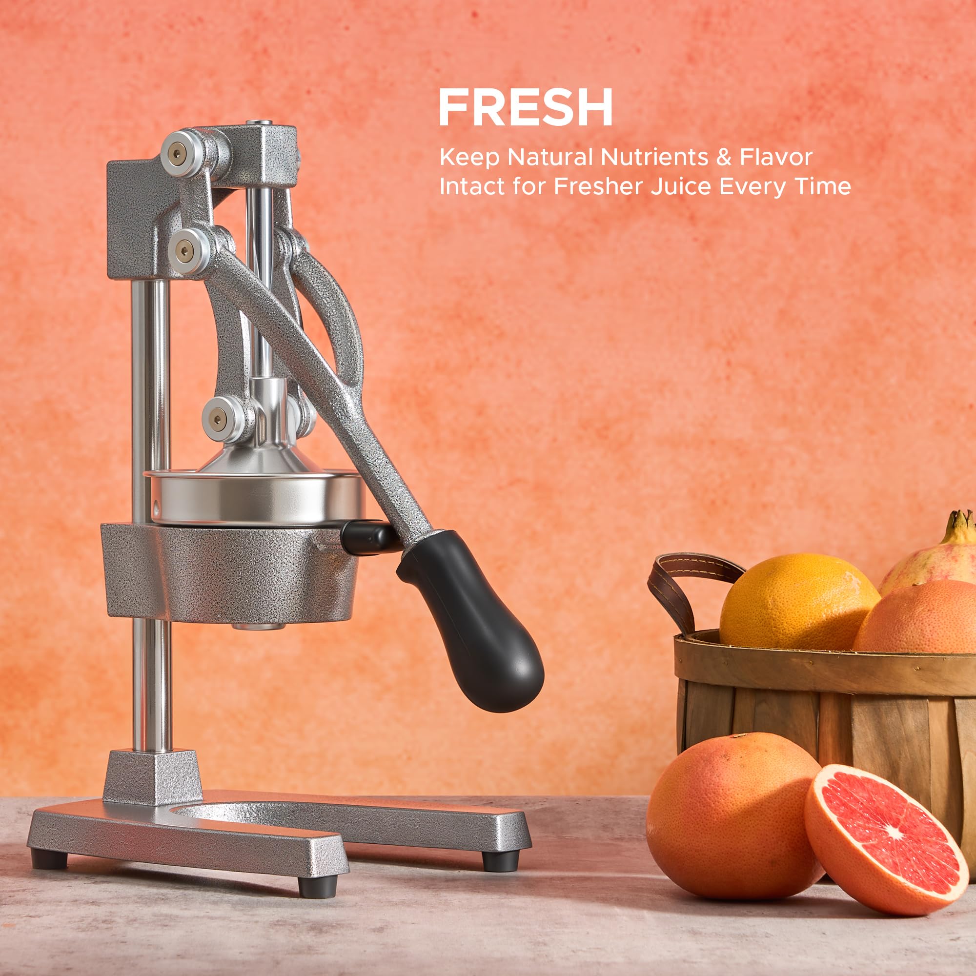 CO-Z exprimidor cítrico manual con cono central dirige el jugo hacia tu vaso.