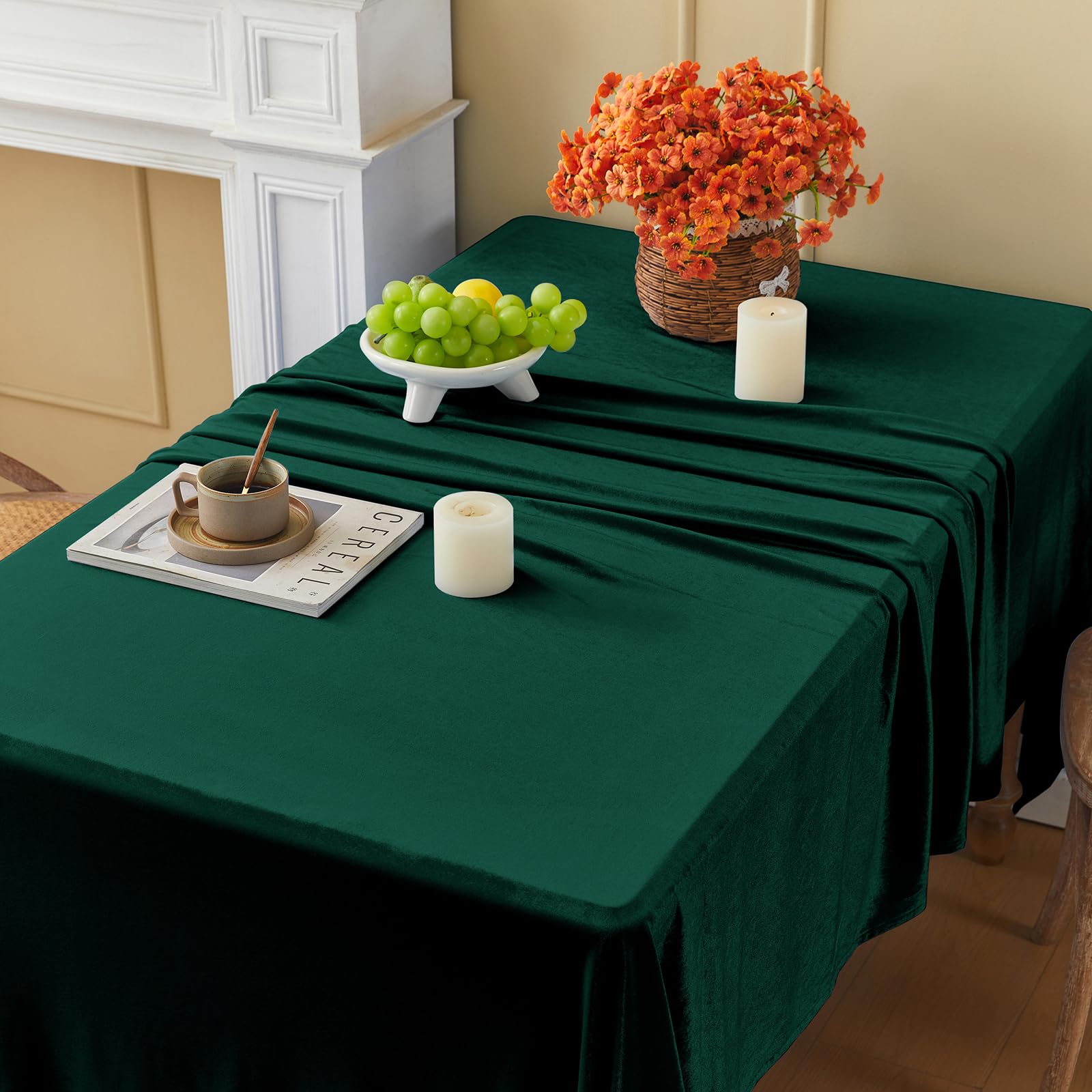 Mantel Cobedzy verde para comedor elegante.