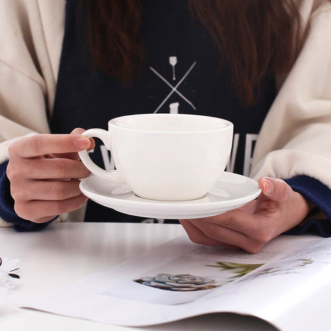 Coffeezone platillo blanco para taza capuchino, ideal para presentaciones limpias y servicio estable.